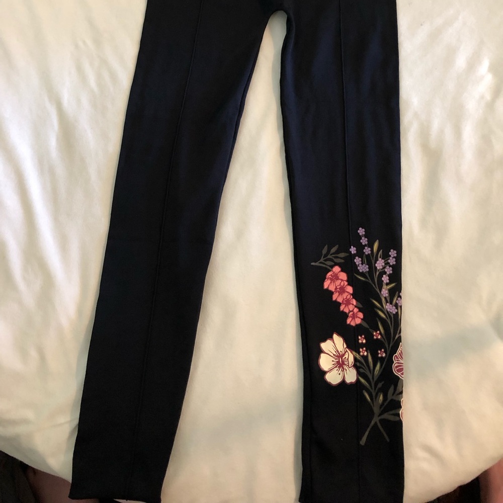 Feather maternity leggings